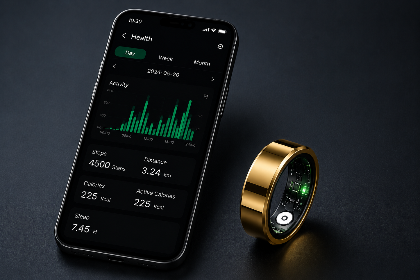 Un smartphone muestra la app de monitoreo de salud 24/7 Vera Ring™ con pasos, distancia, calorías y análisis del sueño. Junto a él está el anillo inteligente dorado con componentes electrónicos visibles, sobre una superficie oscura.